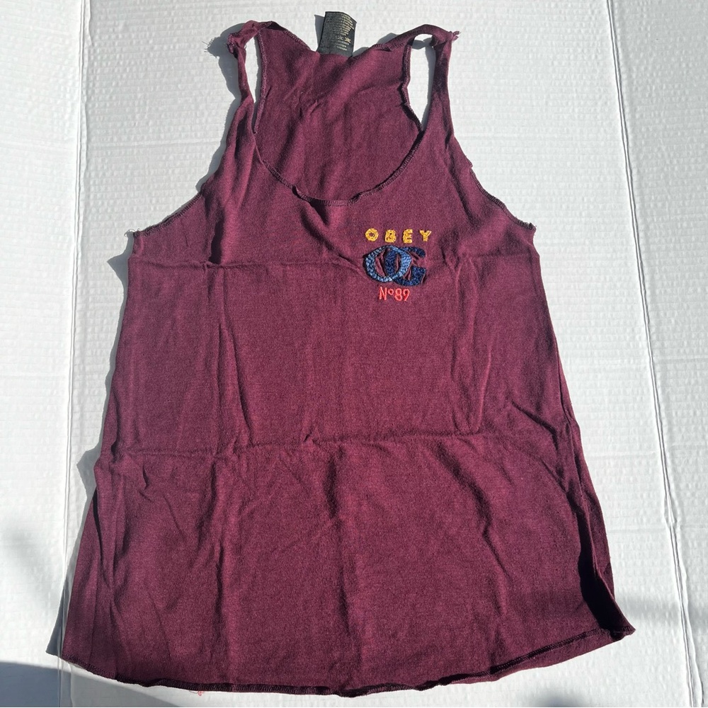 Obey tank